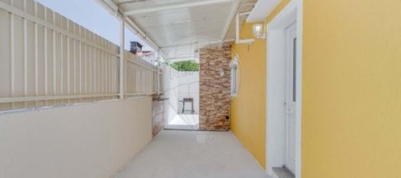 2 bedrooms House in Almada, Portugal No. 220051 18