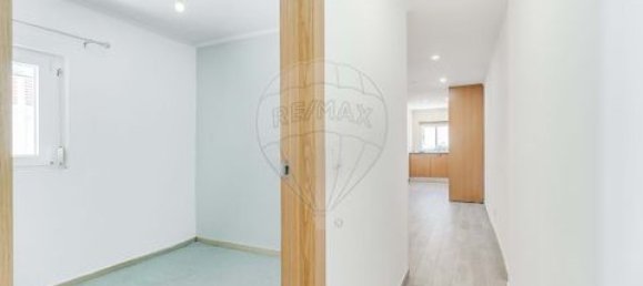 2 bedrooms House in Almada, Portugal No. 220051 15