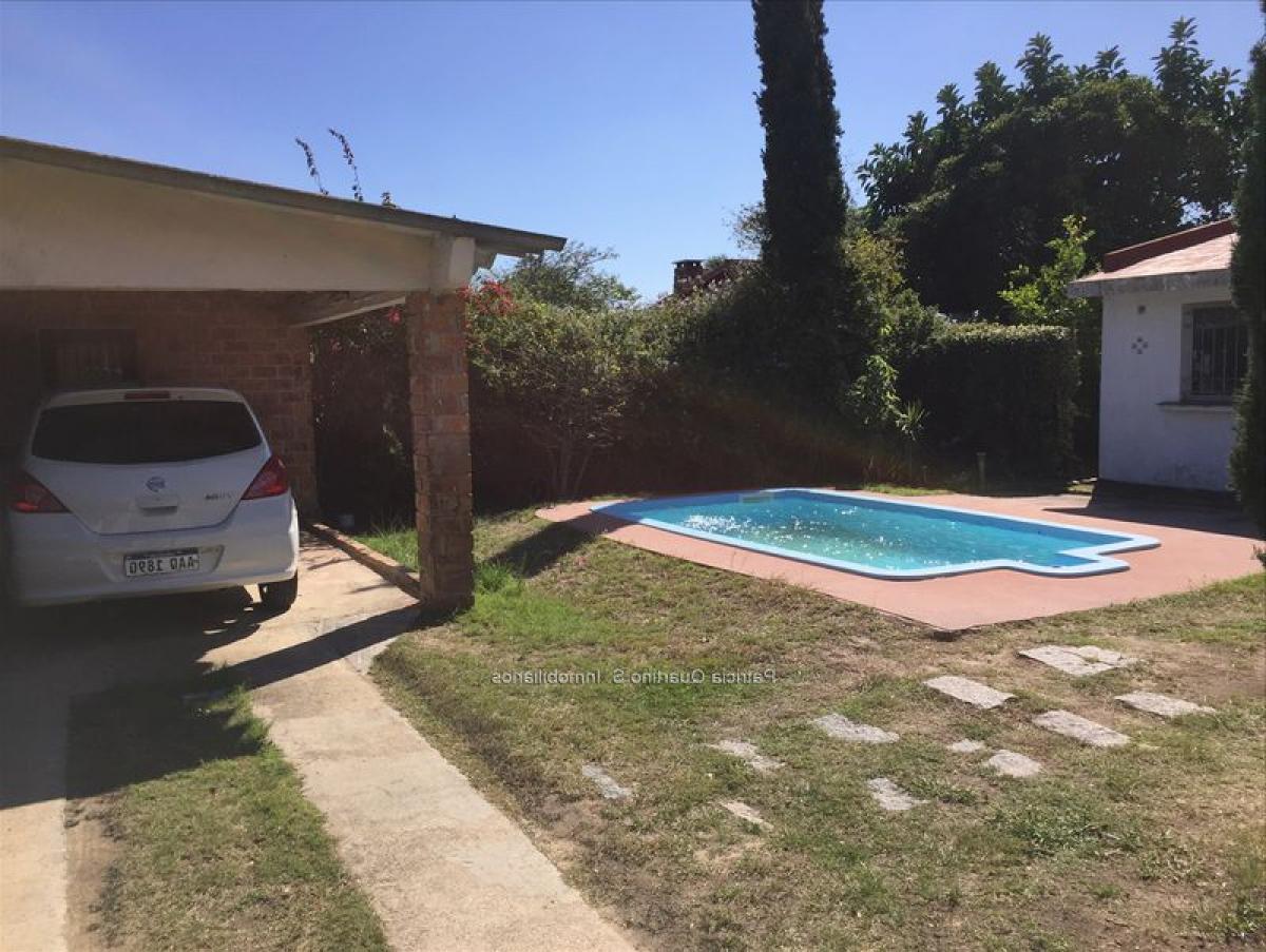 3 bedrooms House in Canelones, Uruguay No. 11039