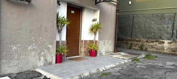 2-salle Appartement à Rozzano, Italy No. 8493 20
