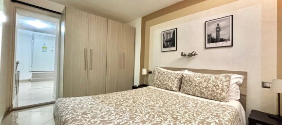 2-salle Appartement à Rozzano, Italy No. 8493 14