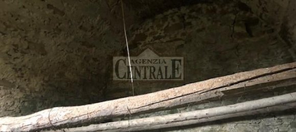 Дом с 2 комнатами в Санремо, Италия № 234174 9