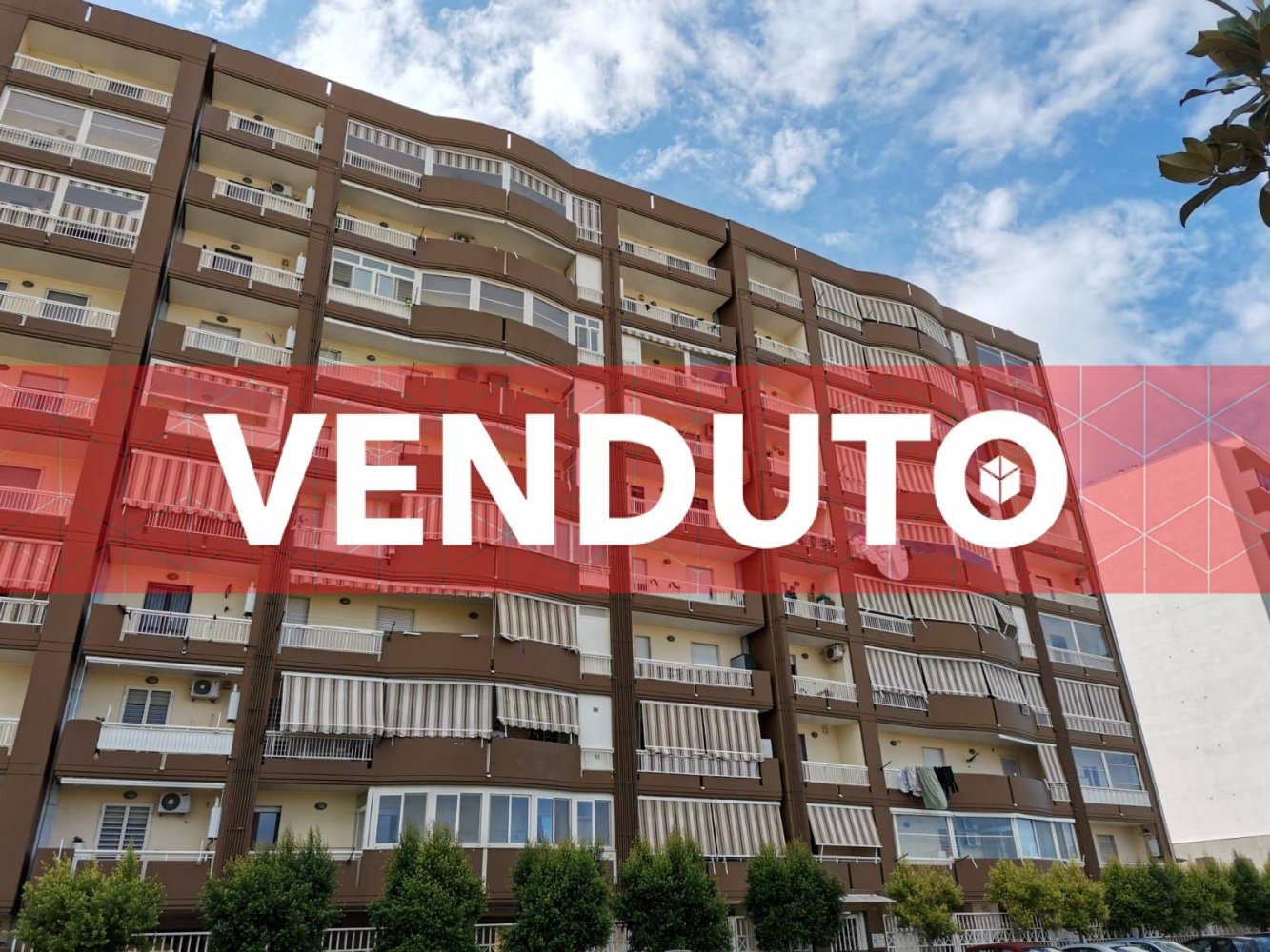 Квартира с 3 комнатами в Бари, Италия № 17715