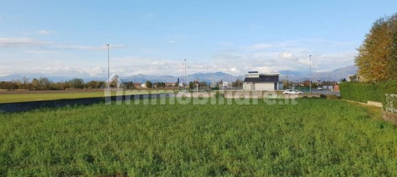 1417m² Land in Calcinate, Italy No. 175994 5