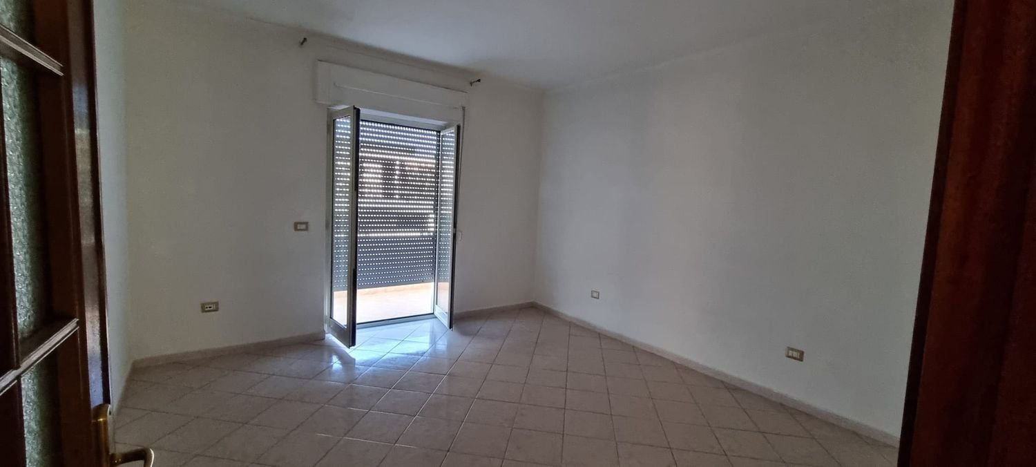 3 Schlafzimmer Wohnung in Casoria, Italy, Nr. 344923