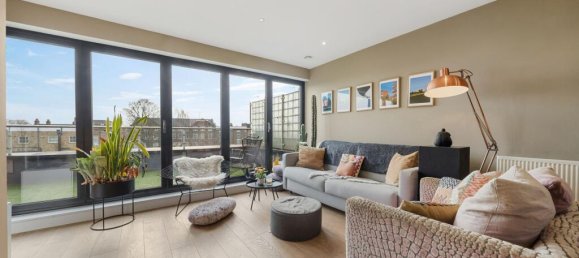 2 bedrooms Apartment in London, United Kingdom No. 4575 5