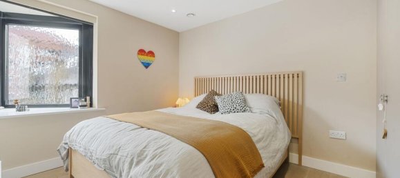 2 bedrooms Apartment in London, United Kingdom No. 4575 11