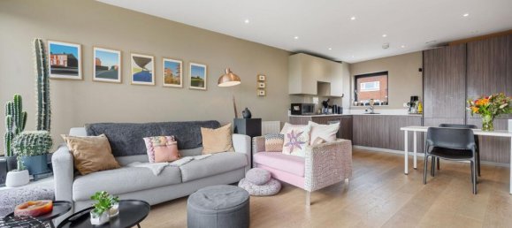 2 bedrooms Apartment in London, United Kingdom No. 4575 7