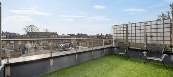 2 bedrooms Apartment in London, United Kingdom No. 4575 2