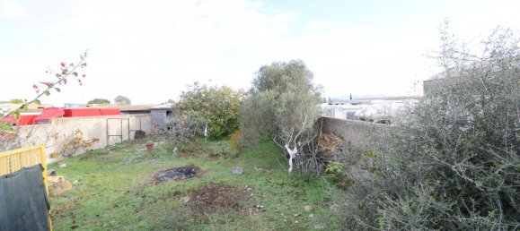 440m² Land in Elmas, Italy No. 118430 8