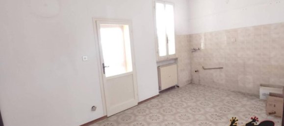7 rooms House in Ravenna, Italy No. 23857 6