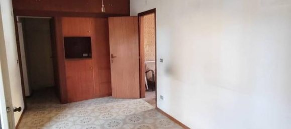 7 rooms House in Ravenna, Italy No. 23857 5