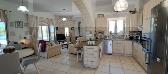 3 Schlafzimmer Villa in Crete, Greece, Nr. 8413 10