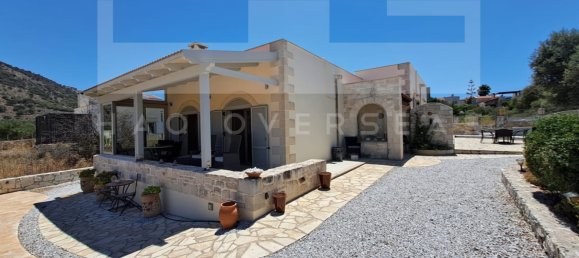 3 Schlafzimmer Villa in Crete, Greece, Nr. 8413 2
