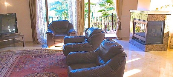 5 bedrooms Villa in Estepona, Spain No. 9915 4