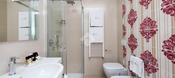 5 rooms Apartment in Ischia, Italy No. 129916 17