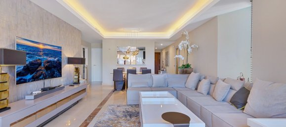 3 bedrooms Penthouse in Marbella, Spain No. 142076 14