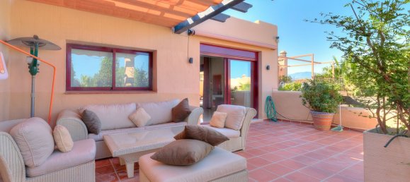 3 bedrooms Penthouse in Marbella, Spain No. 142076 10