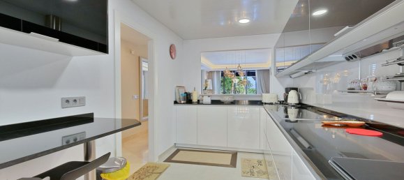 3 bedrooms Penthouse in Marbella, Spain No. 142076 20