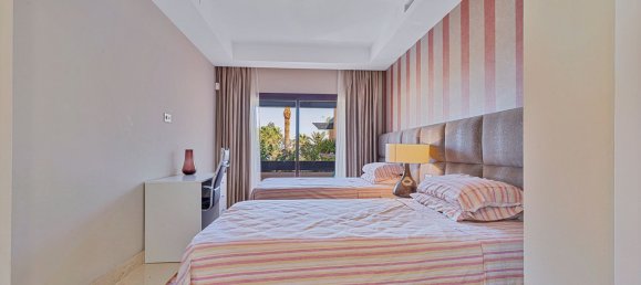 3 bedrooms Penthouse in Marbella, Spain No. 142076 36