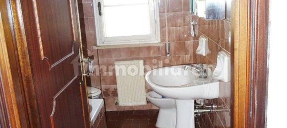 2 bedrooms Villa in Anzio, Italy No. 220005 11