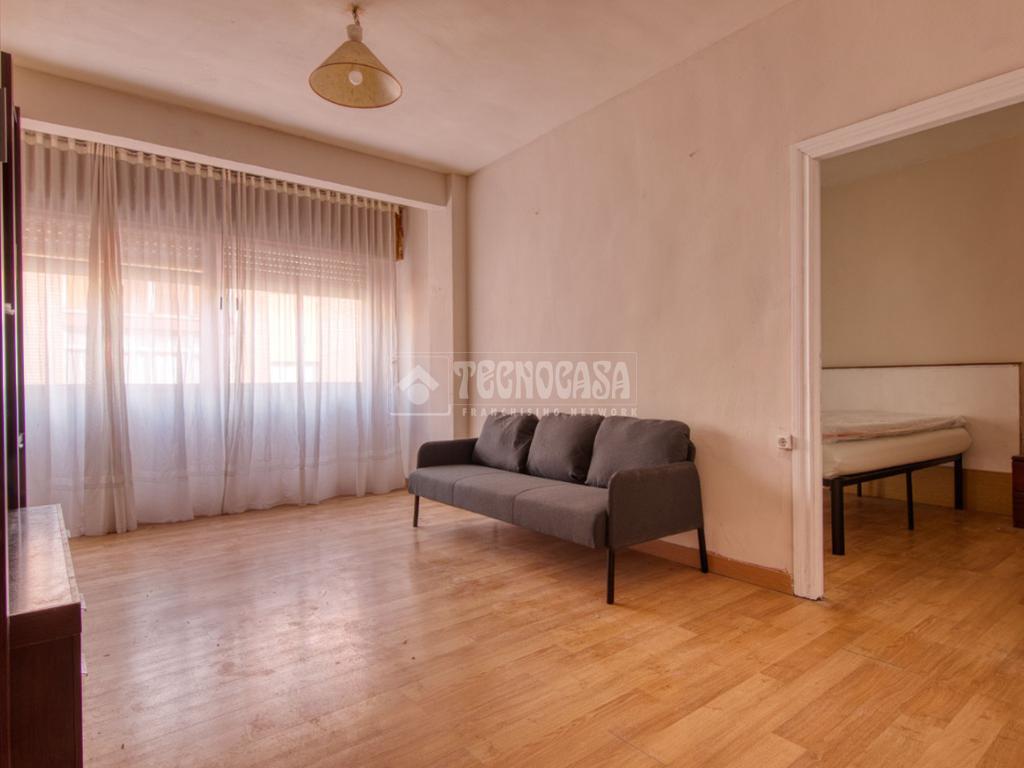 3غرفة شقة في Valladolid, Spain رقم 265354