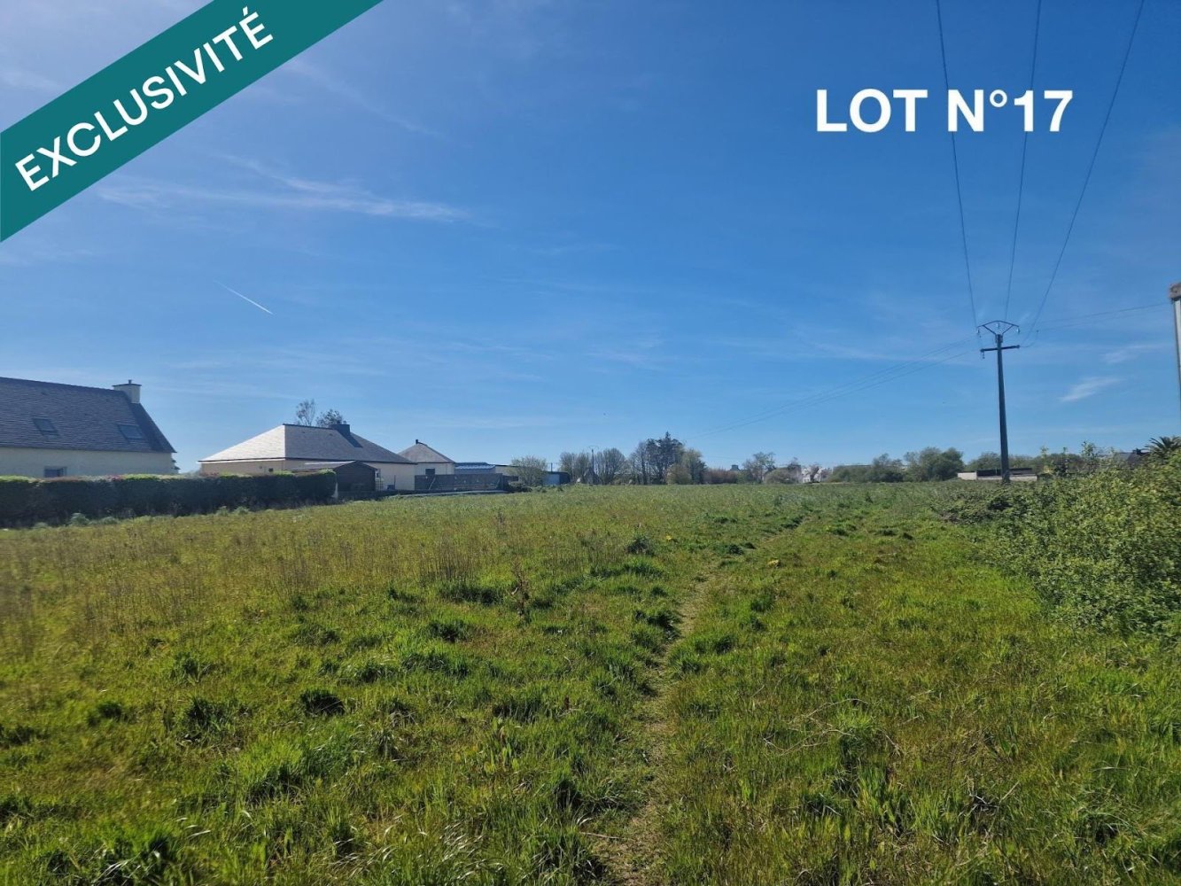 Terreno en Cleder, France 737 m² No. 185807