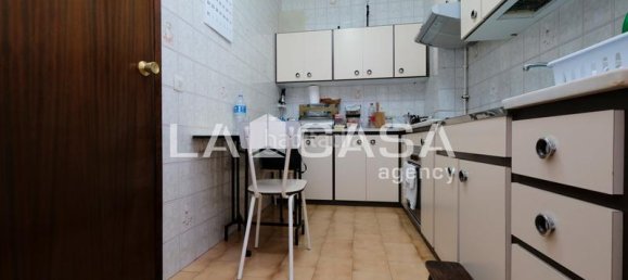 3 bedrooms Apartment in Barcelona, Spain No. 171351 2