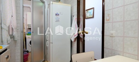 3 bedrooms Apartment in Barcelona, Spain No. 171351 8