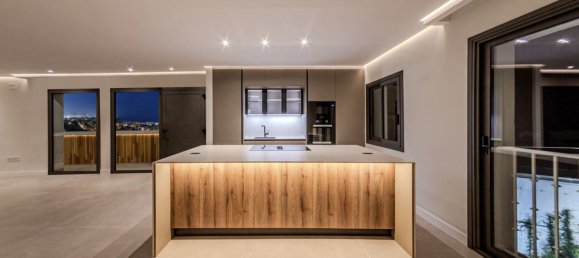 2 bedrooms Penthouse in Marbella, Spain No. 123096 8