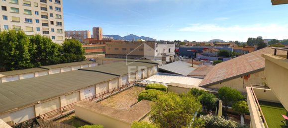 3 bedrooms Apartment in Marseille, France No. 296161 3