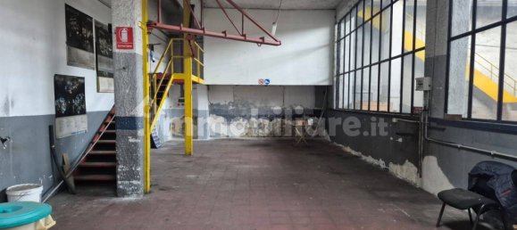 5-salle Entrepôt à Palermo, Italy No. 174376 17