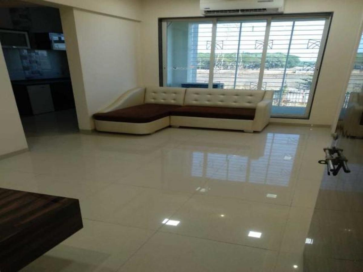 2 bedrooms House in Mumbai, India No. 2891