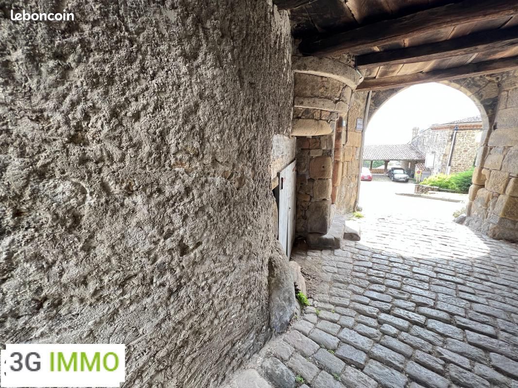 Apartamento de 3 dormitorios en Pelussin, France No. 286372