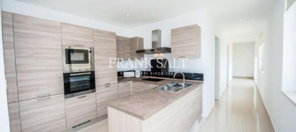 3 Schlafzimmer Wohnung in Sliema, Malta, Nr. 2627 9