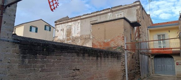 6 rooms House in Casagiove, Italy No. 32877 4