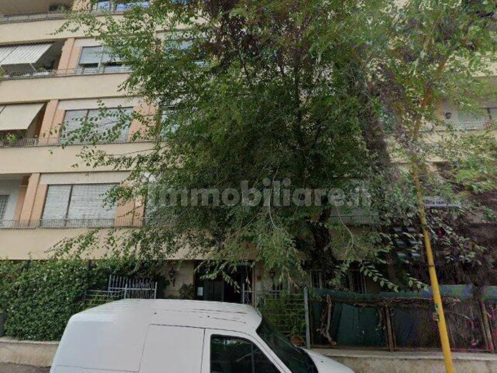 6 bedrooms Apartment in Rome, Italy No. 181609