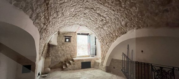 Propiedad comercial de 3 habitaciónes en Conversano, Italy No. 27264 2