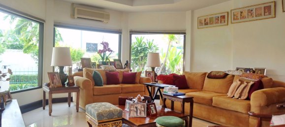 8 bedrooms Cafe / restaurant in Pattaya, Thailand No. 1798 10