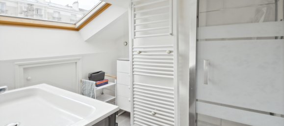 2 rooms Duplex in Boulogne-Billancourt, France No. 362682 5