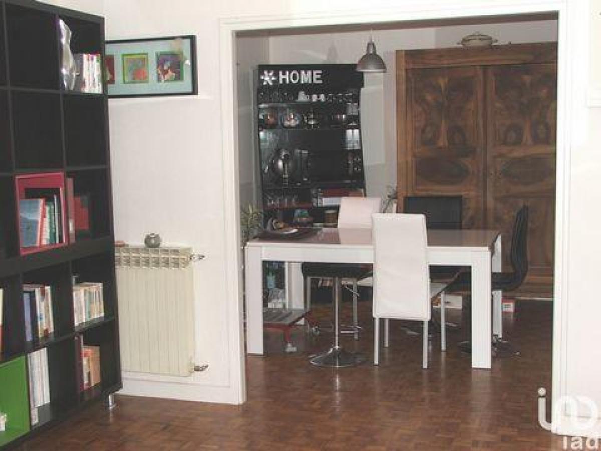 2 bedrooms Condo in Moulins, France No. 13639