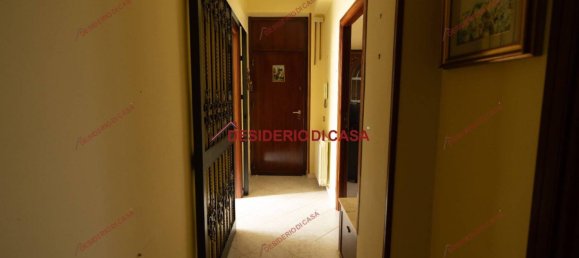 2 Schlafzimmer Wohnung in Palermo, Italy, Nr. 199342 9