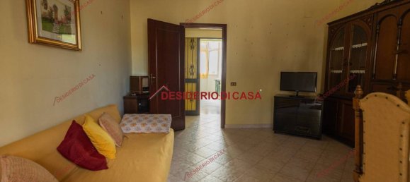 2 Schlafzimmer Wohnung in Palermo, Italy, Nr. 199342 2