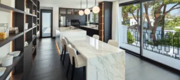 Villa de 5 dormitorios en Marbella, Spain No. 69411 2