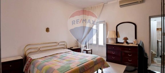 Casa de 3 dormitorios en Bari, Italy No. 163014 19