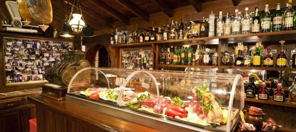 654m² Commercial property in Marbella, Spain No. 88343 28