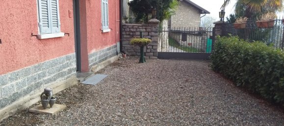 2 bedrooms House in Tremezzina, Italy No. 58338 3