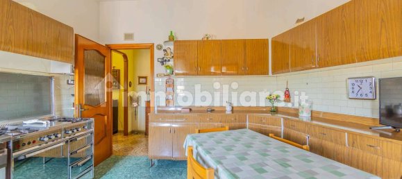 2 Schlafzimmer Wohnung in Rome, Italy, Nr. 306127 4