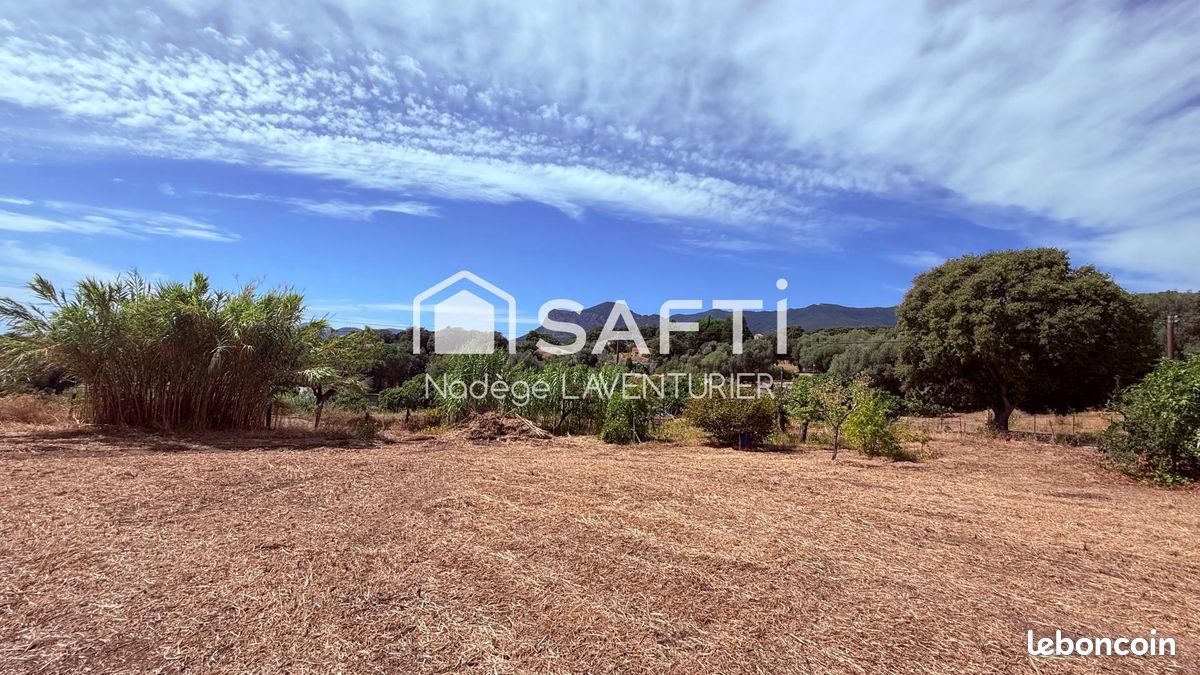 1300m² Land in Peri, France No. 358725