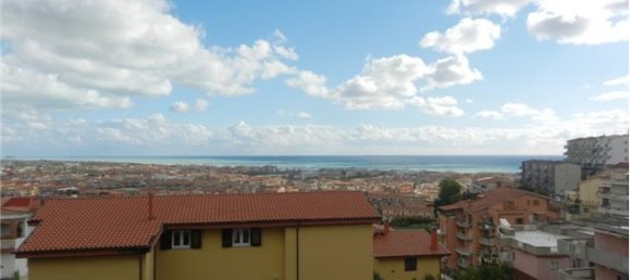 3 bedrooms Villa in Scalea, Italy No. 76502 11